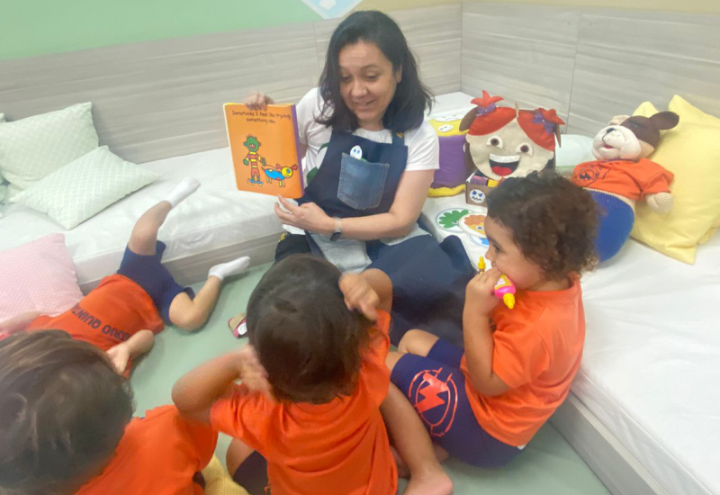 Charlie’s Reading Club: Um Componente Curricular Autoral