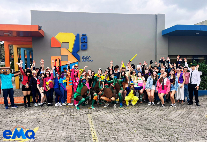 Celebrando a Infância: O Trote dos Alunos do Terceirão