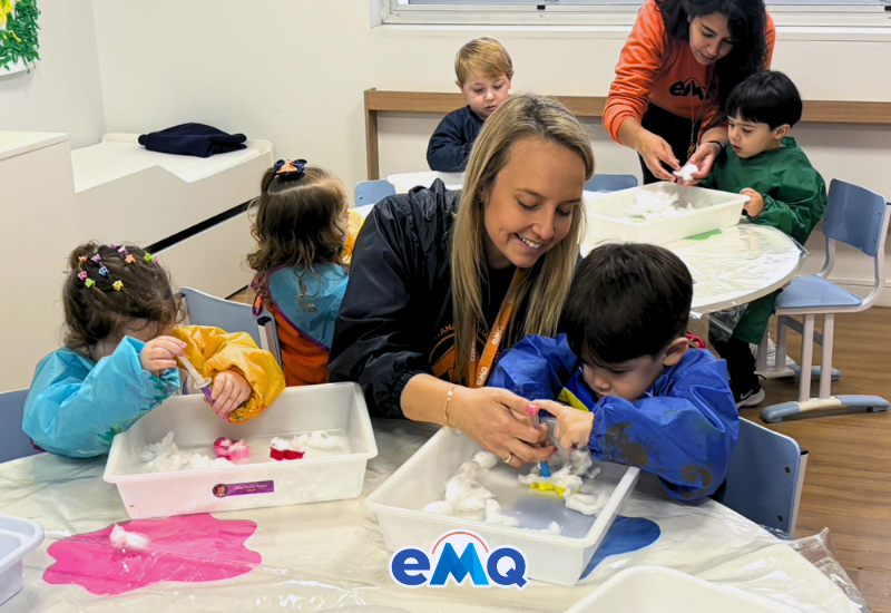 Messy Little Hands: experiências que transformam o aprender no Baby/K2